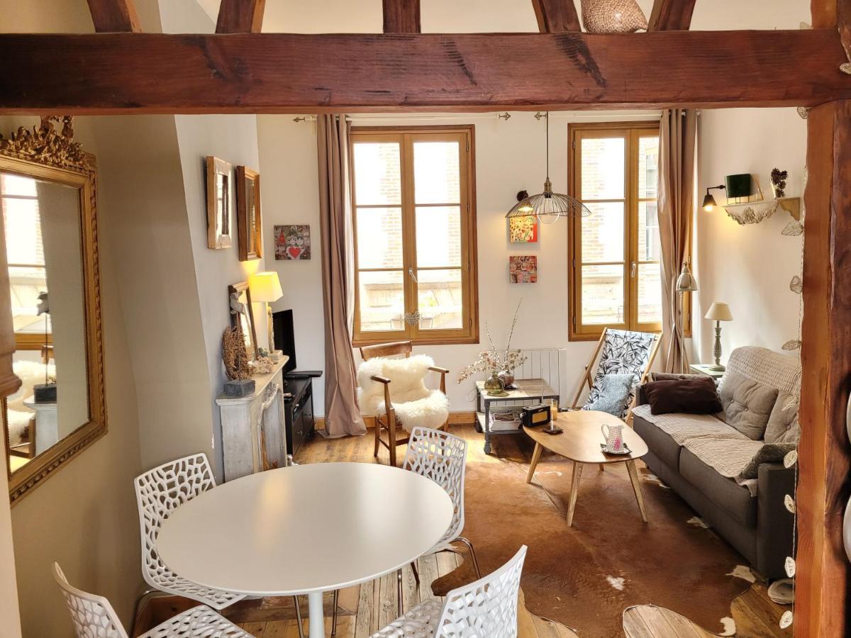 Apartamento Le Valentin - Parking Prive - Coeur Historique Honfleur Exterior foto